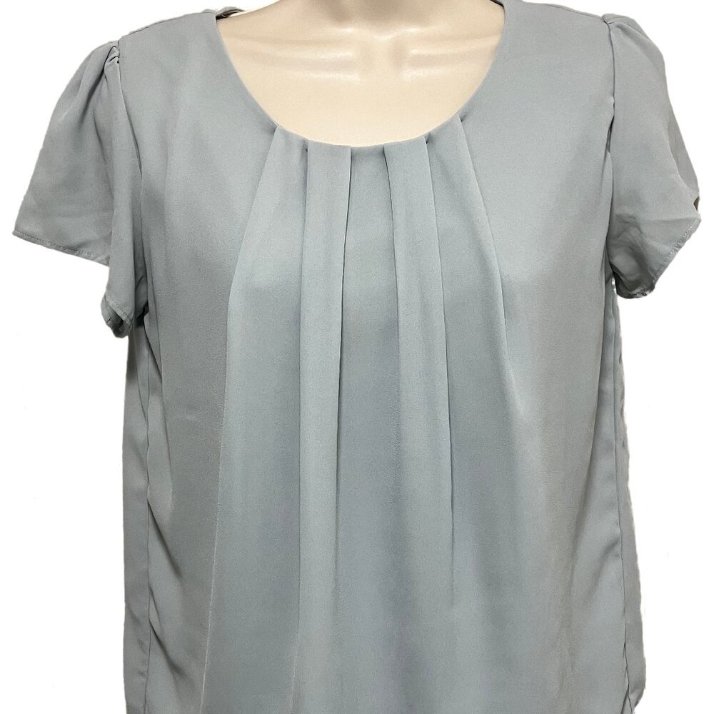 NWOT Avail Cap Sleeve Blouse Size: Medium